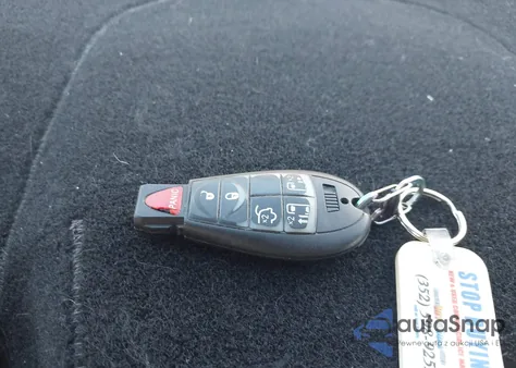 2016 Chrysler Town & Country Touring z USA, uszkodzony, nr VIN 2C4RC1BG9GR229002